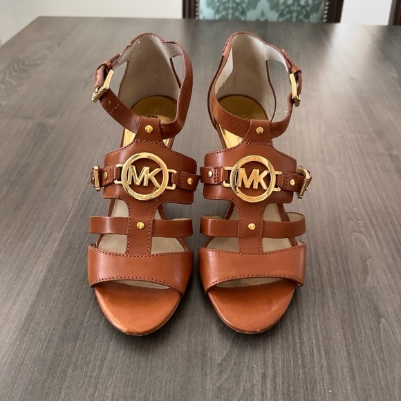 Michael Kors leather strappy gladiator brown camel heels size 8 - Picture 2 of 11